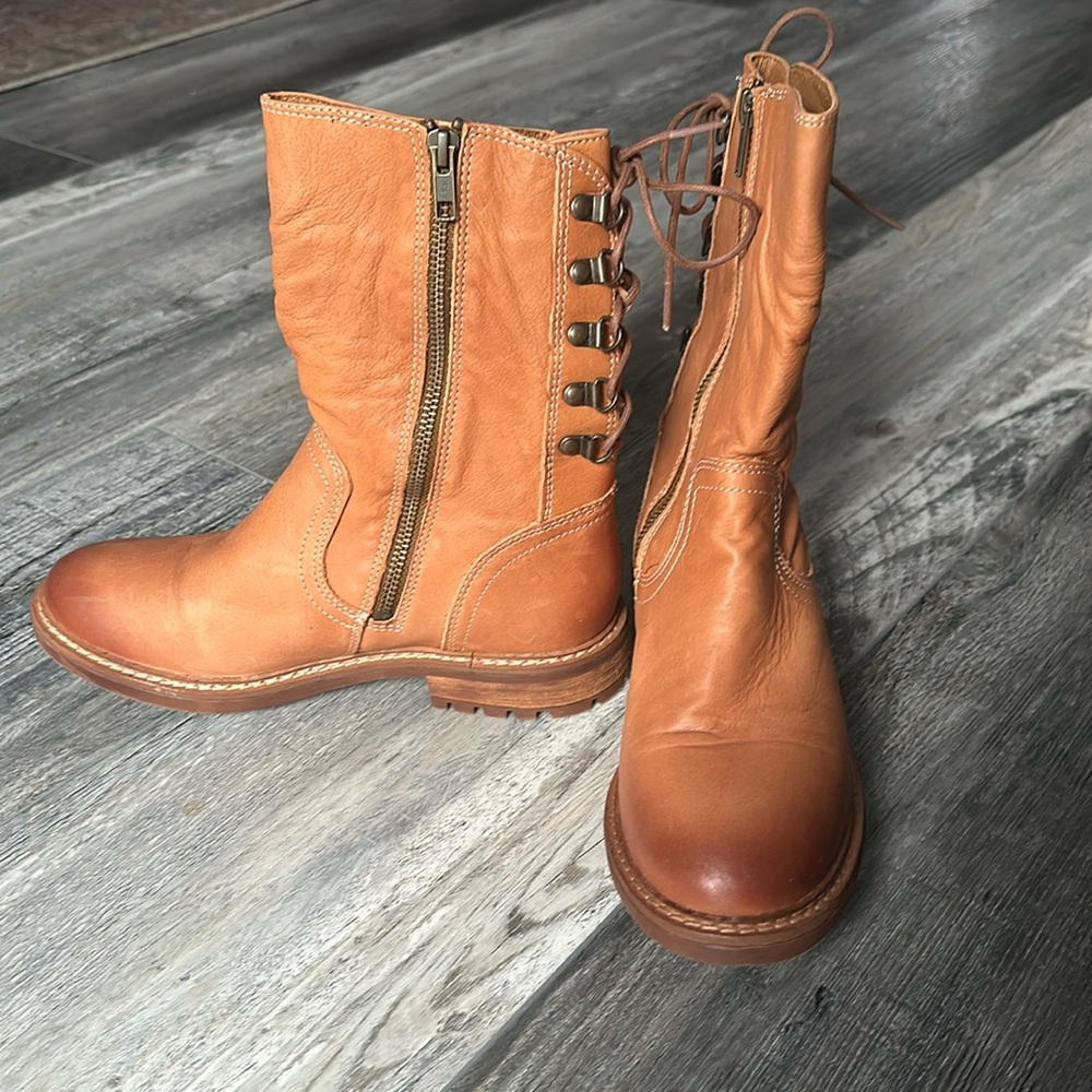 Sofft Leather Waterproof Boot 8.5 Never Worn
